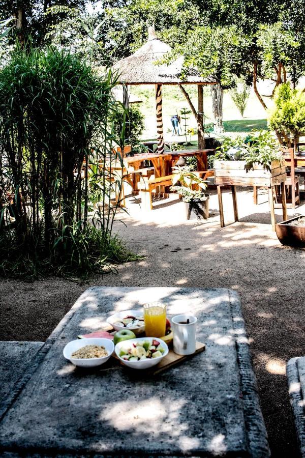 Lebo'S Soweto Backpackers Hostel Bagian luar foto